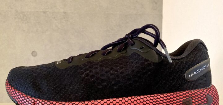 アンダーアーマー・ホバー マキナ2