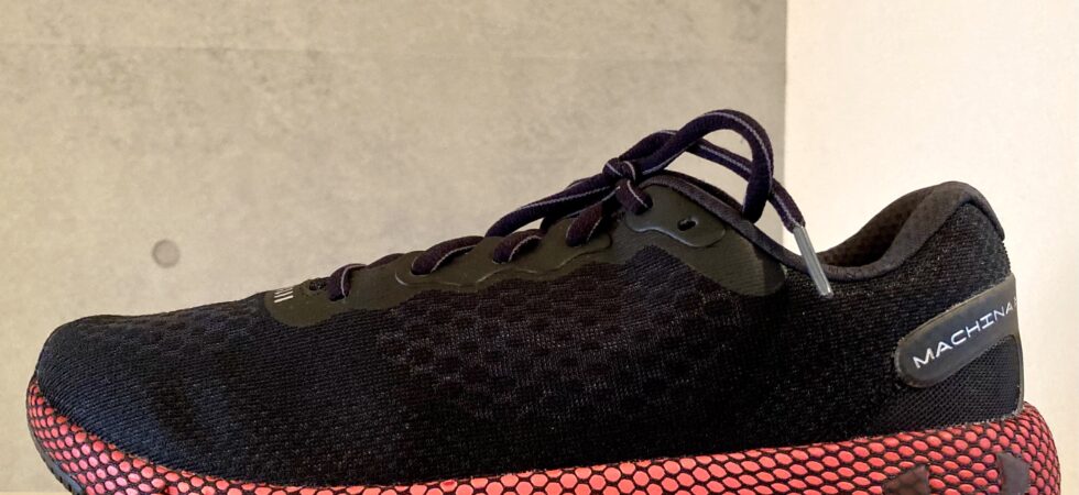 アンダーアーマー・ホバー マキナ2